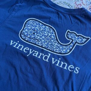 Vineyard Vines blue chinoiserie tee